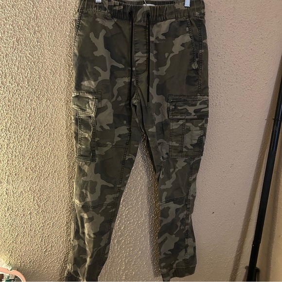 Old Navy Other - Old Navy Men's Green Camouflage Cargo Jogger Pants Size Small